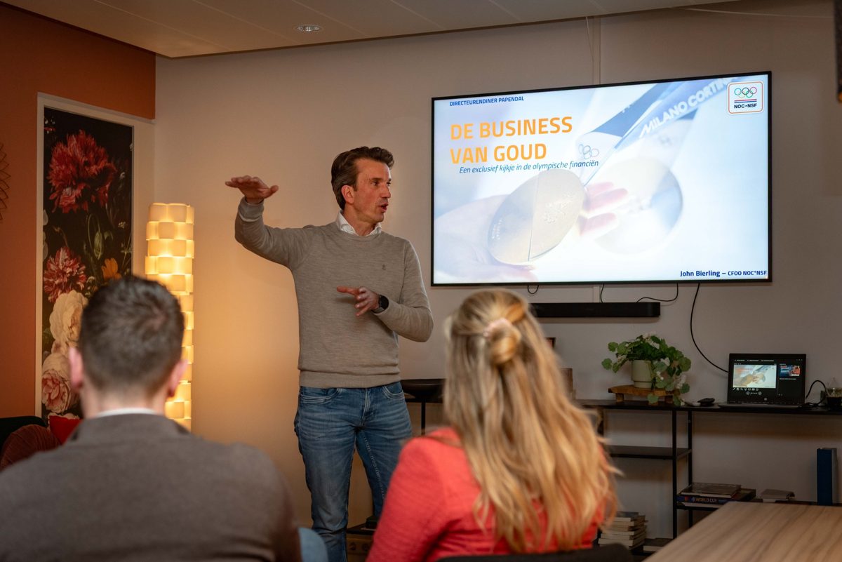 Presentatie tijdens een directeurendiner